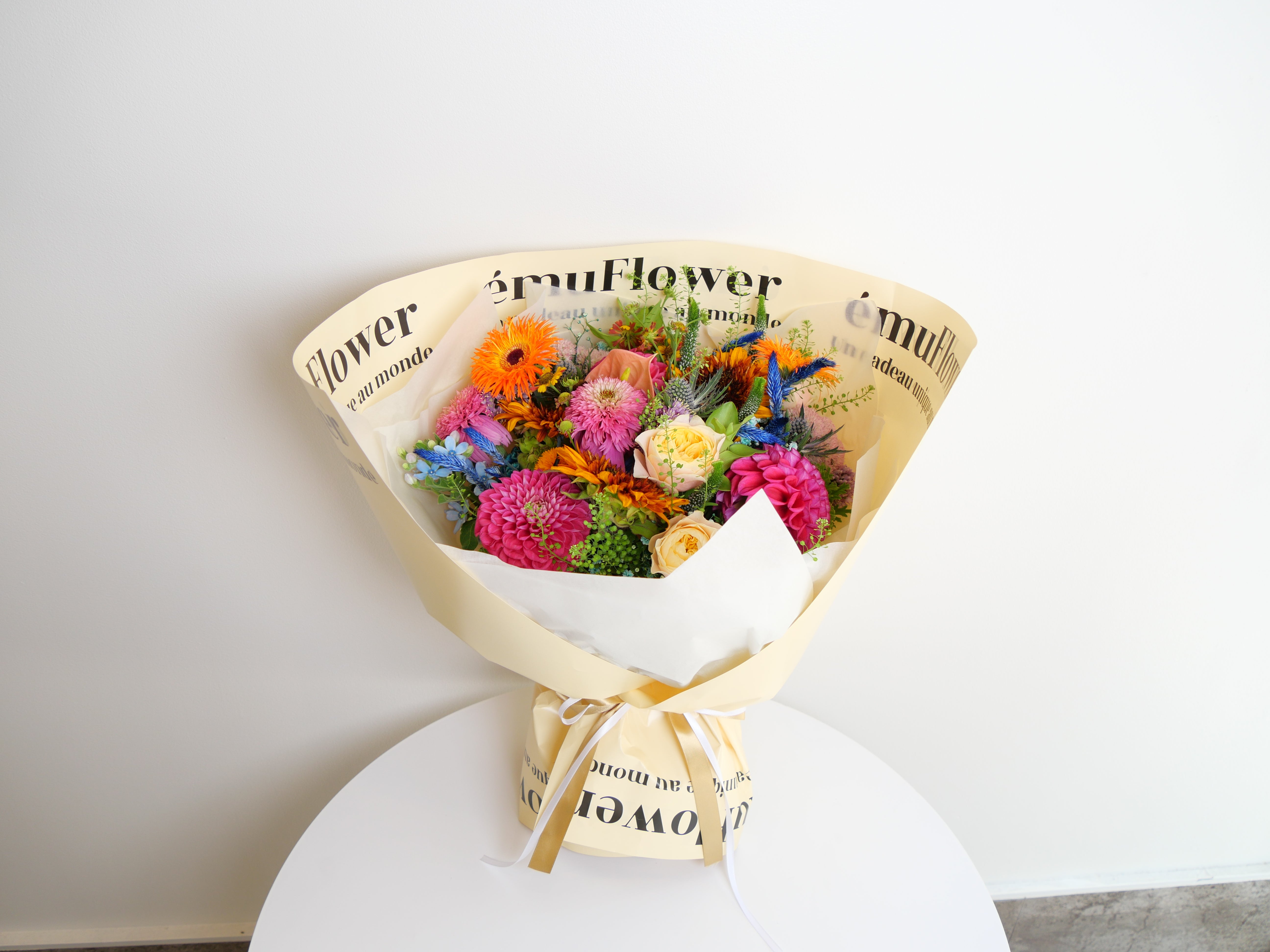 カラフルブーケ XLサイズ【花束】 | ému Flower (エミュフラワー)