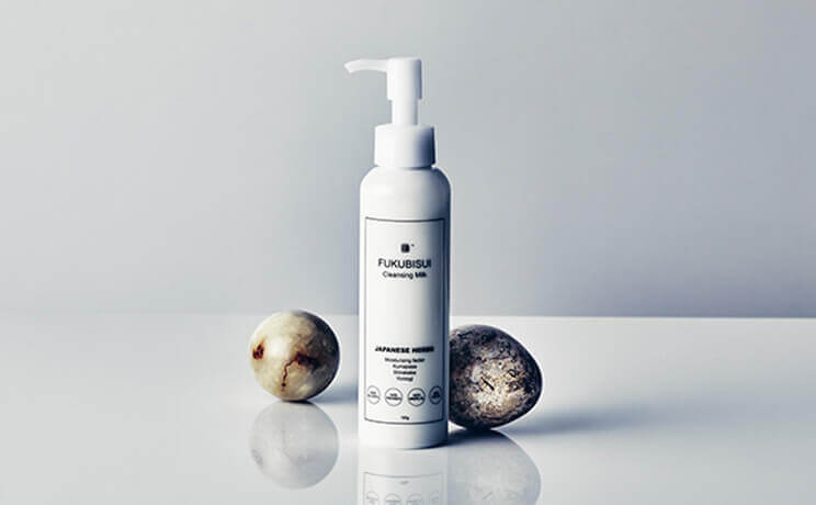 敏感肌、アレルギーがあるお肌のための化粧水 | 福美水（FUKUBISUI）