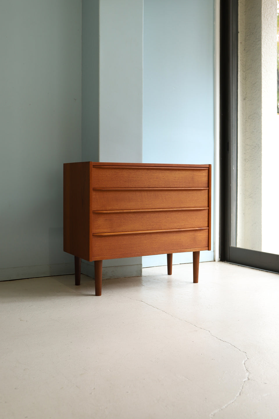 デンマークヴィンテージ 4段チェスト チーク材 収納 北欧家具/Teak