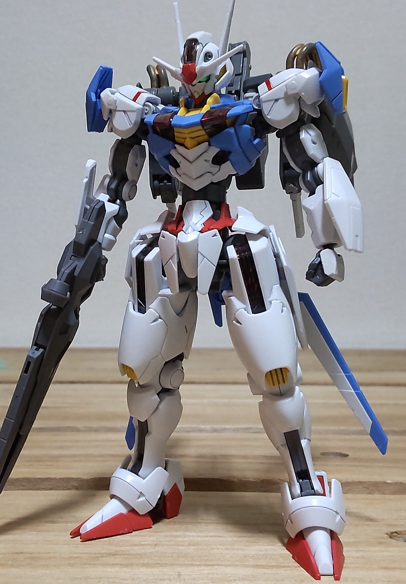 ガンダムエアリアル（高機動パック）｜カラカンさんのガンプラ作品