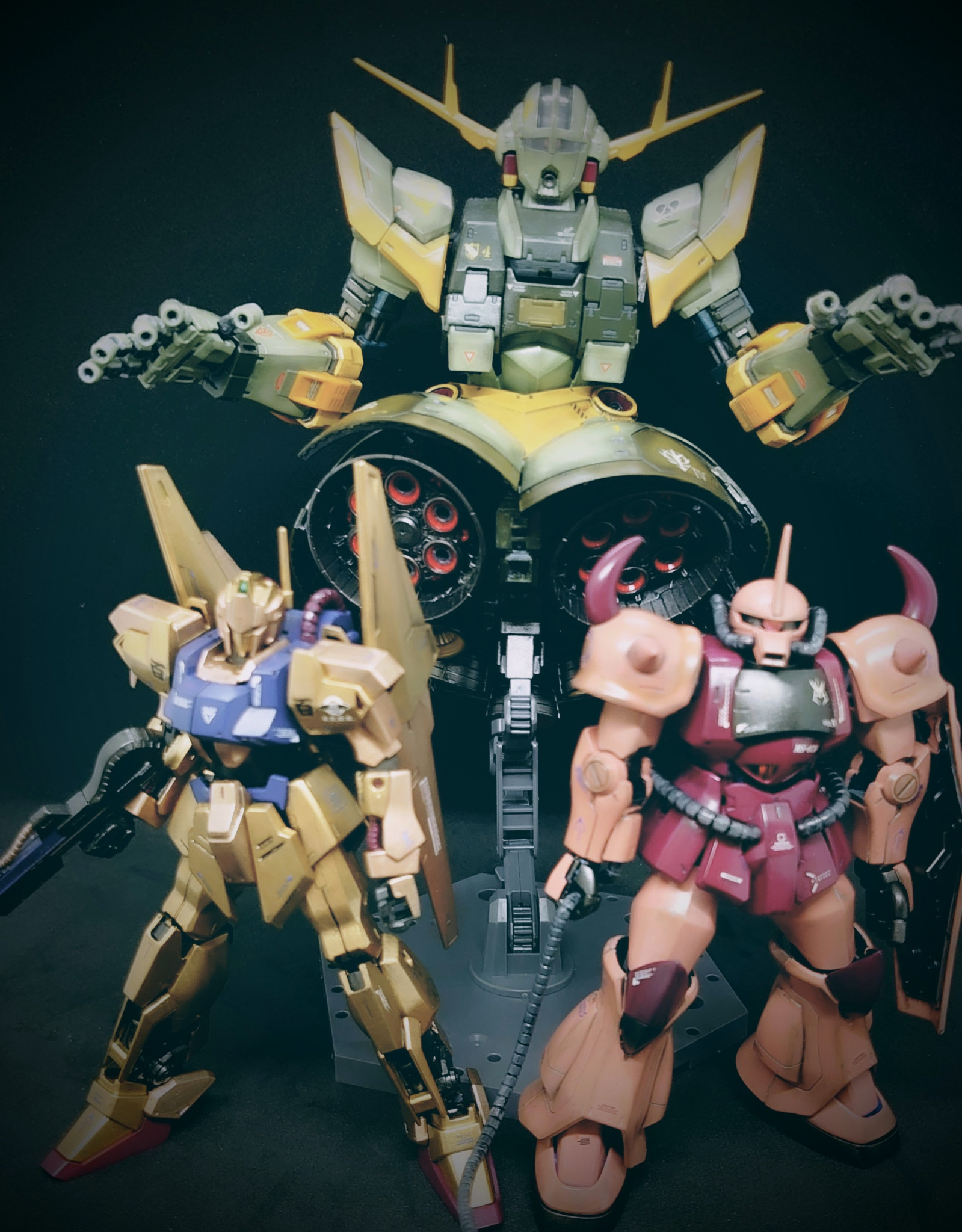 MS-07B グフ（シャア専用）｜shuzさんのガンプラ作品｜GUNSTA（ガンスタ）