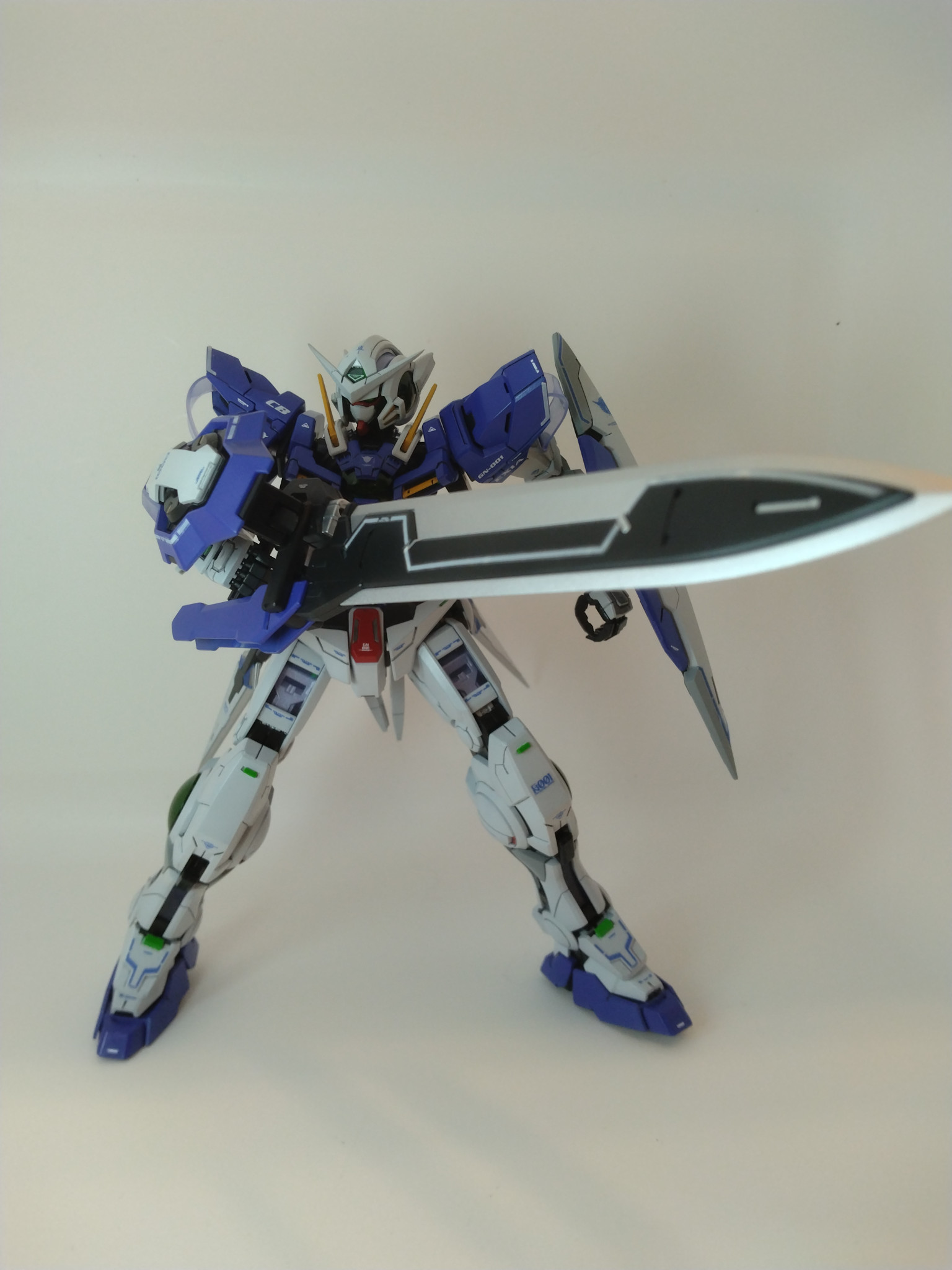 MG ガンダムエクシア 全塗装｜zassyokuさんのガンプラ作品｜GUNSTA