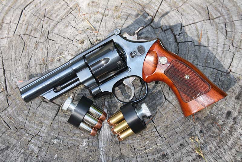 GUNS Magazine The Enduring Smith & Wesson Chief Special - GUNS