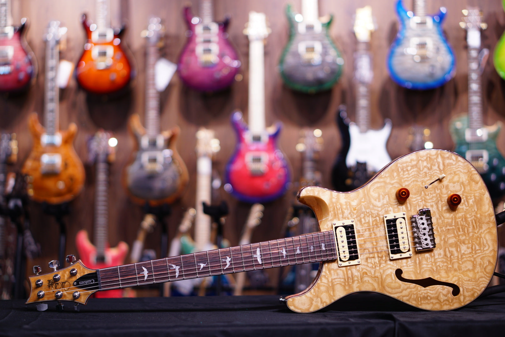 PRS SE Exotic Custom 22 Semi Hollow Swamp Ash quilt Limited run