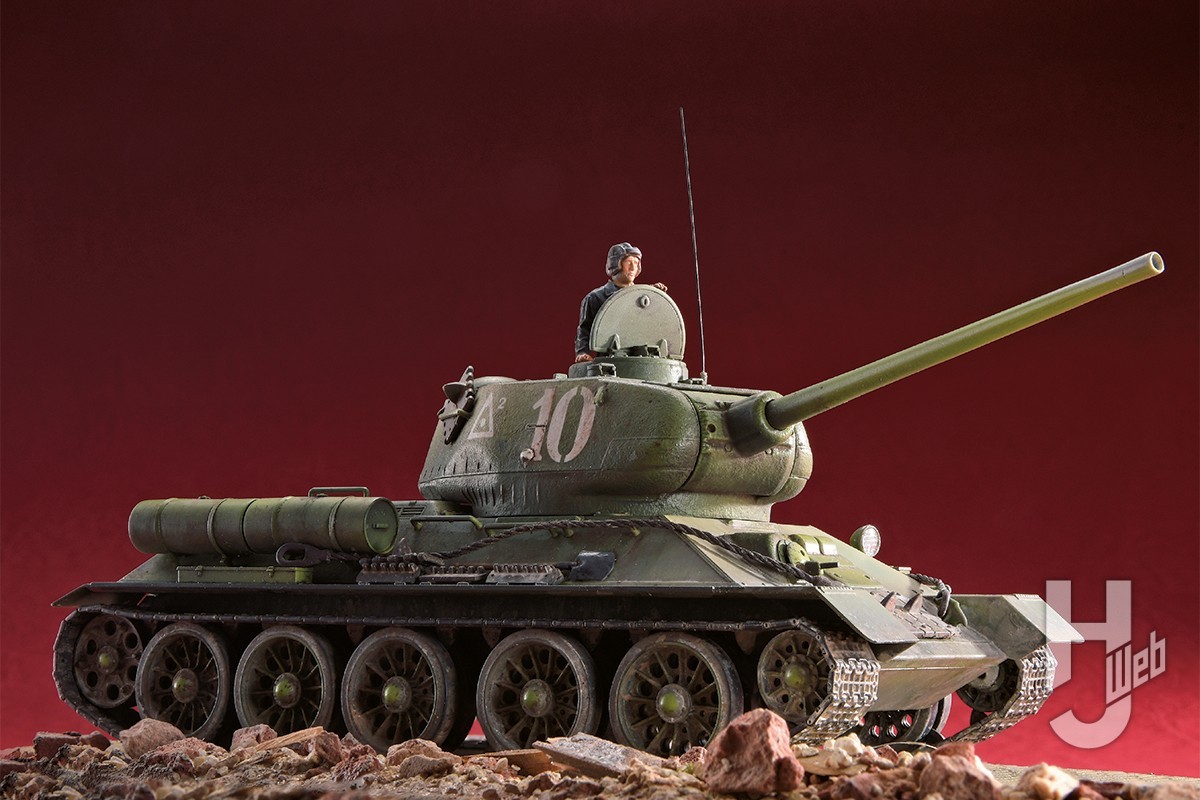 RUSSIAN MEDIUM TANK T-34-85 – Hobby JAPAN Web