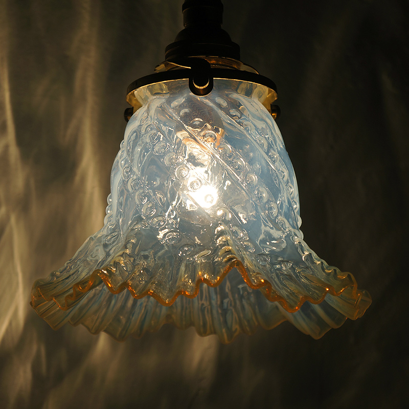 フランス製 アンティーク オパールセント ランプ シェード