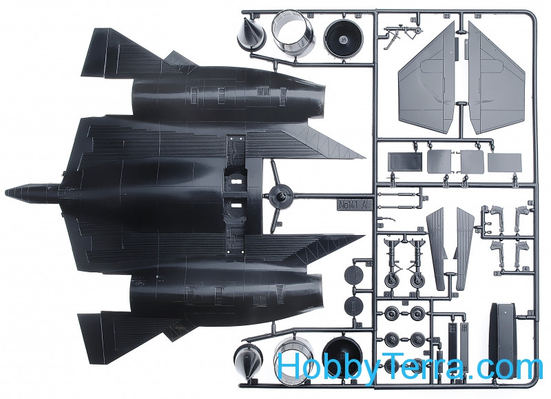1:72スケールの航空機「SR-71」無人機「ブラックバード」 Italeri 0145