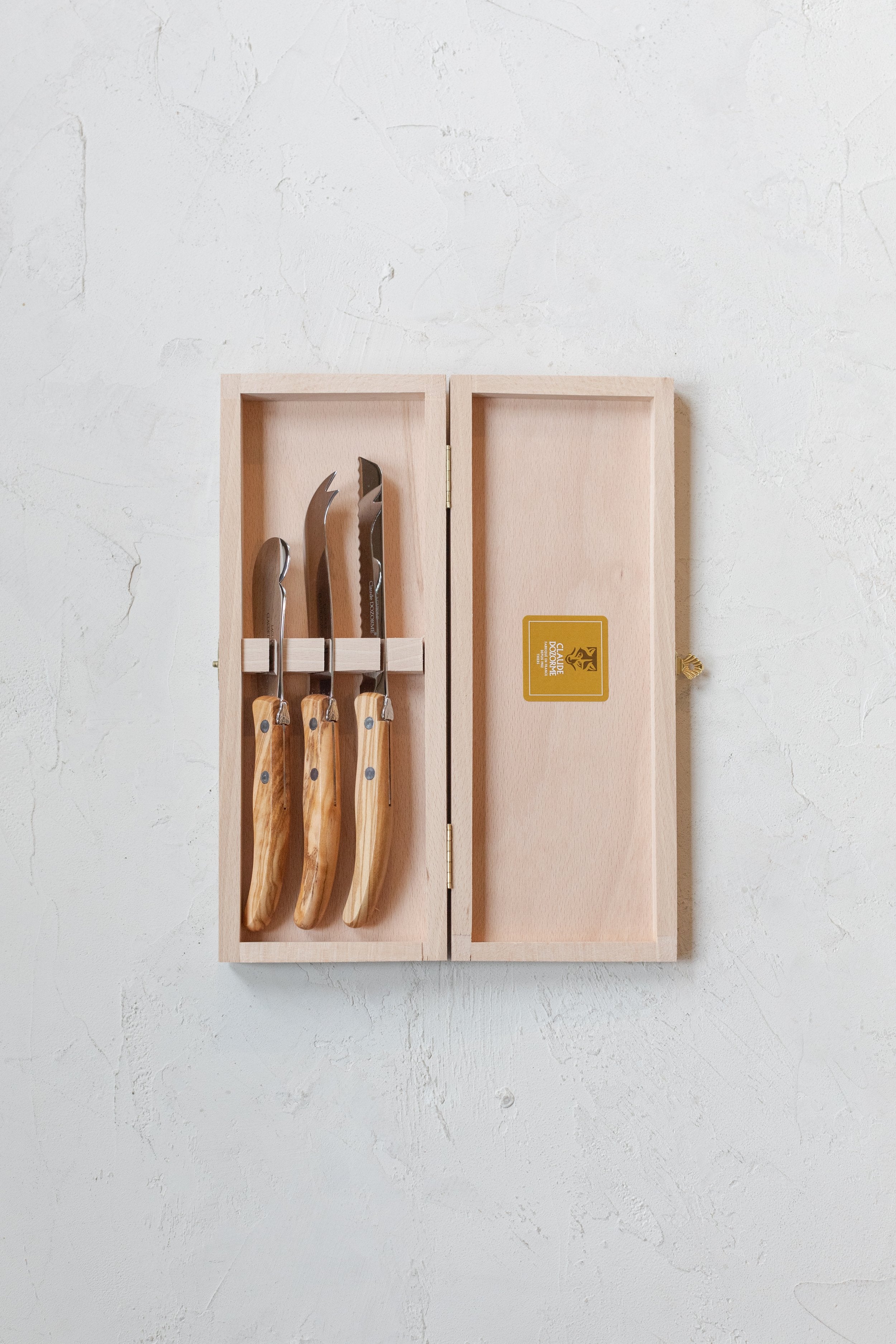 Claude Dozorme Laguiole Cheese Knives Set | Olive Wood Cheese