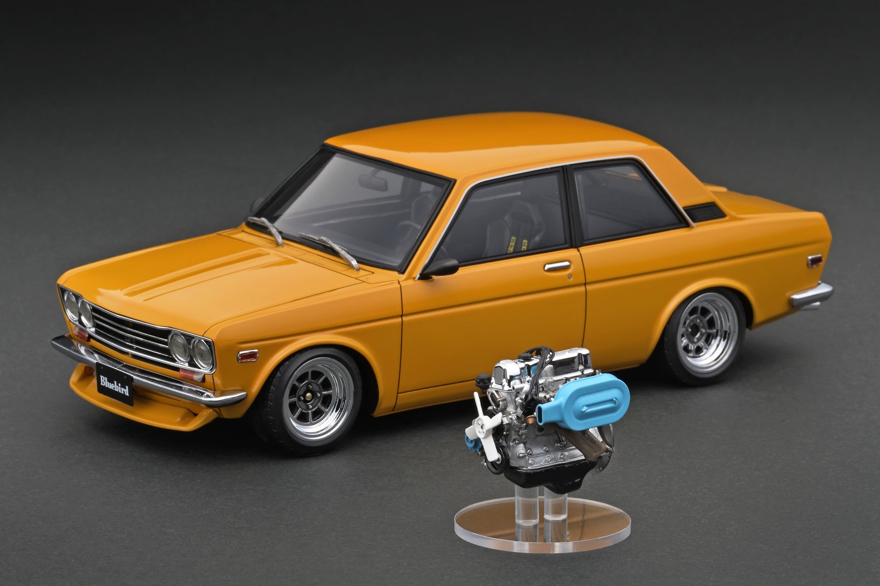 Preorder] Ignition Model 1:18 Datsun Bluebird (510) Brown With L16