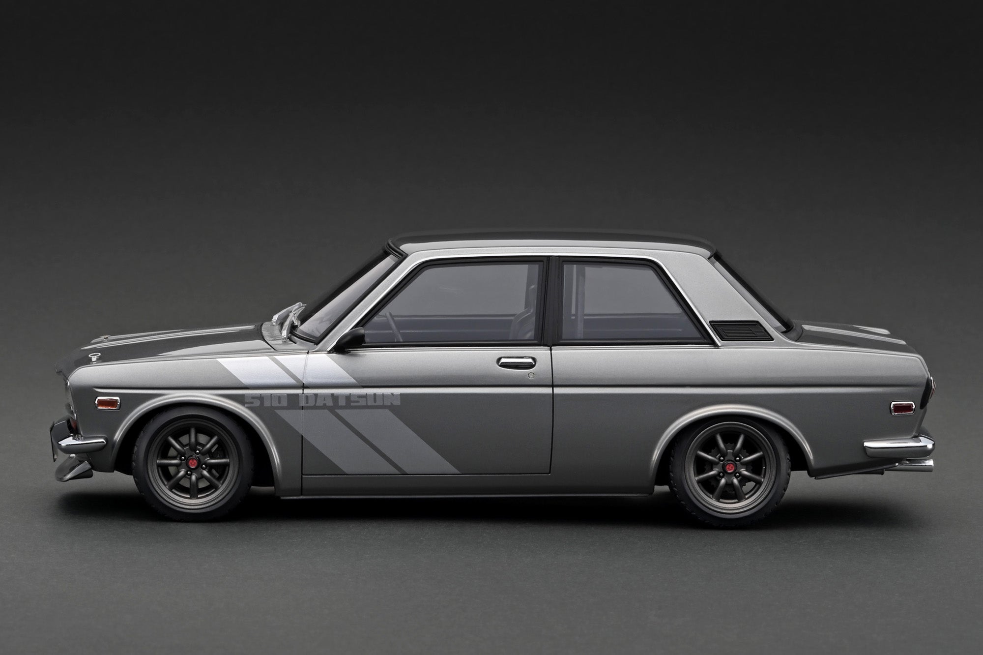 Preorder] Ignition Model 1:18 Datsun Bluebird (510) Gun Metallic
