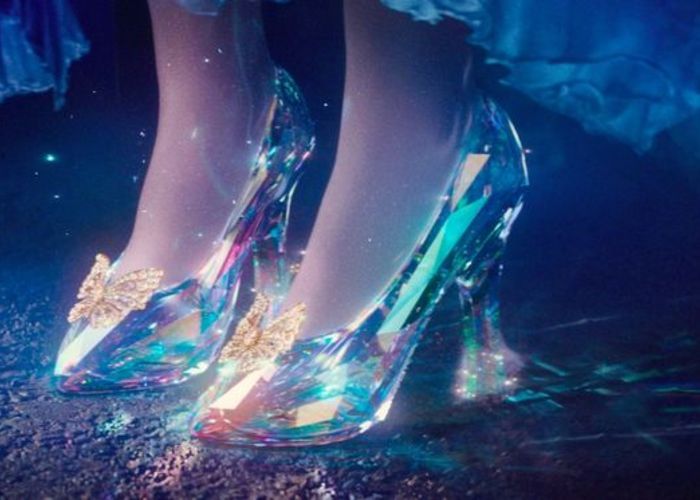 遂に履ける！一流ブランド9社がシンデレラの『ガラスの靴』を 再現しま