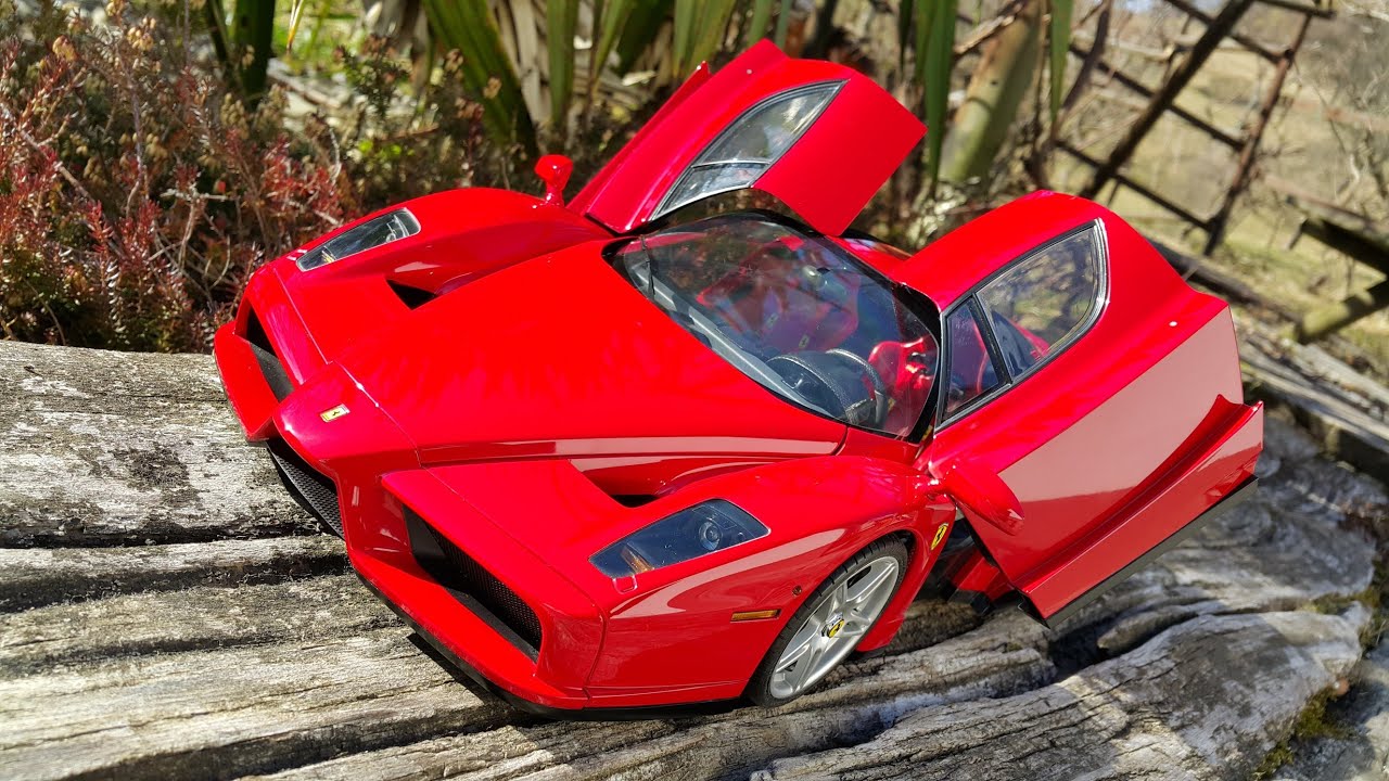 Enzo Ferrari 1:12 TAMIYA - YouTube