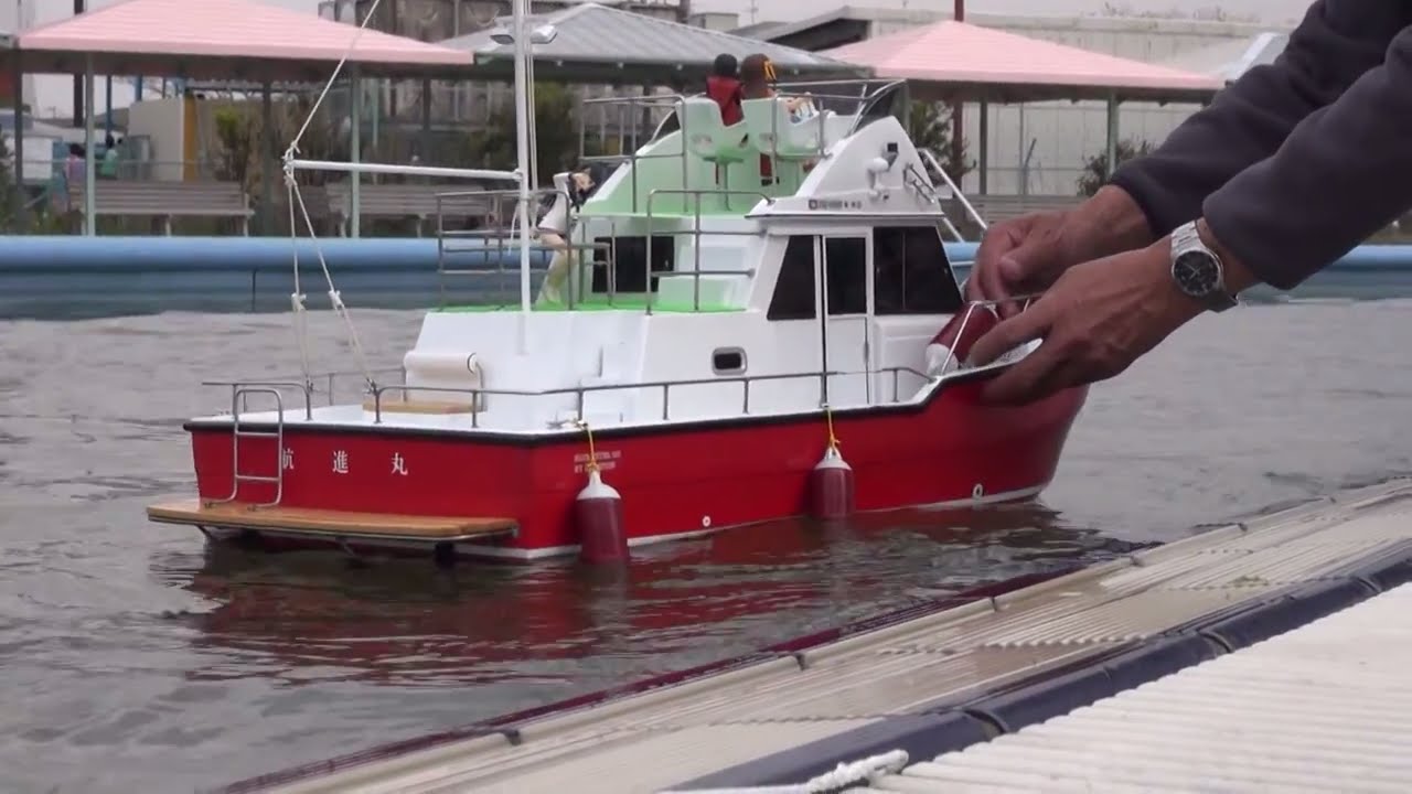 RC Boat 神レベルのモデラーさんによる一から手作り製作品 ☆ラジコン
