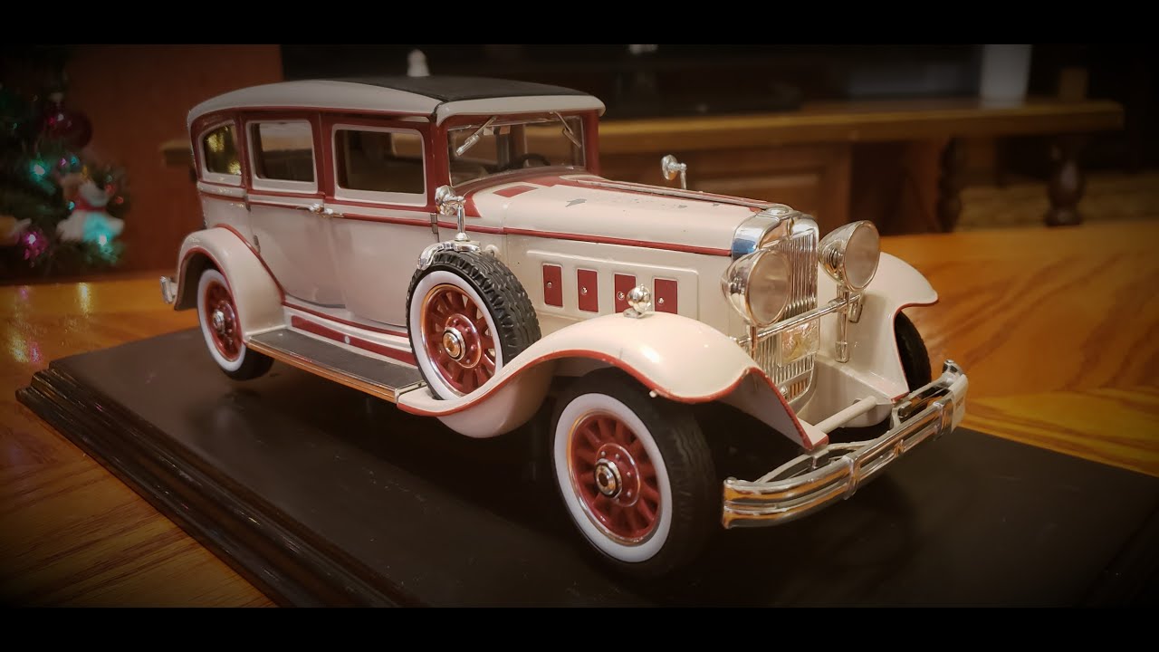 Domino's Diecast - 1931 Peerless Master 8 - 1:18 Scale - YouTube