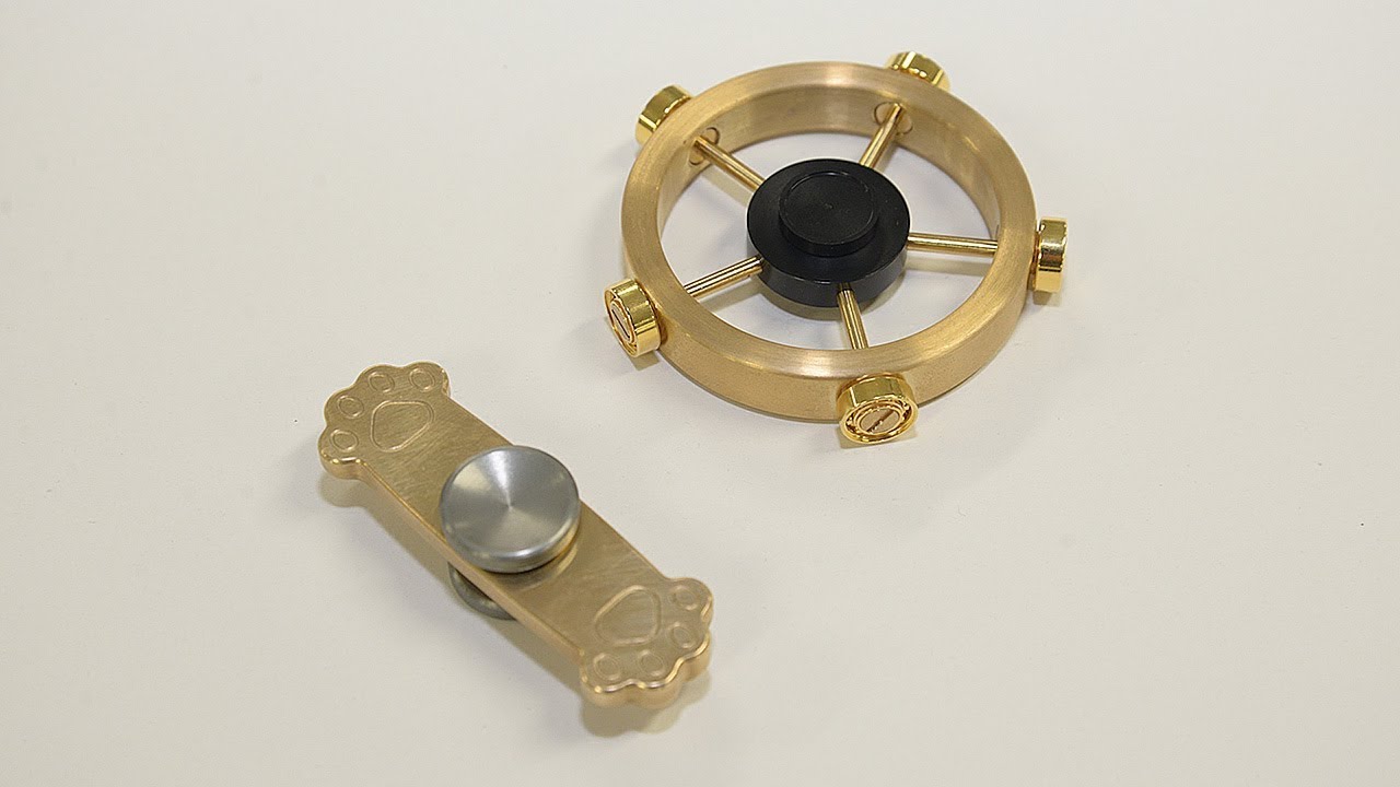 金属削り出しの「ハンドスピにゃー」と高精密ベアリングの「サターン