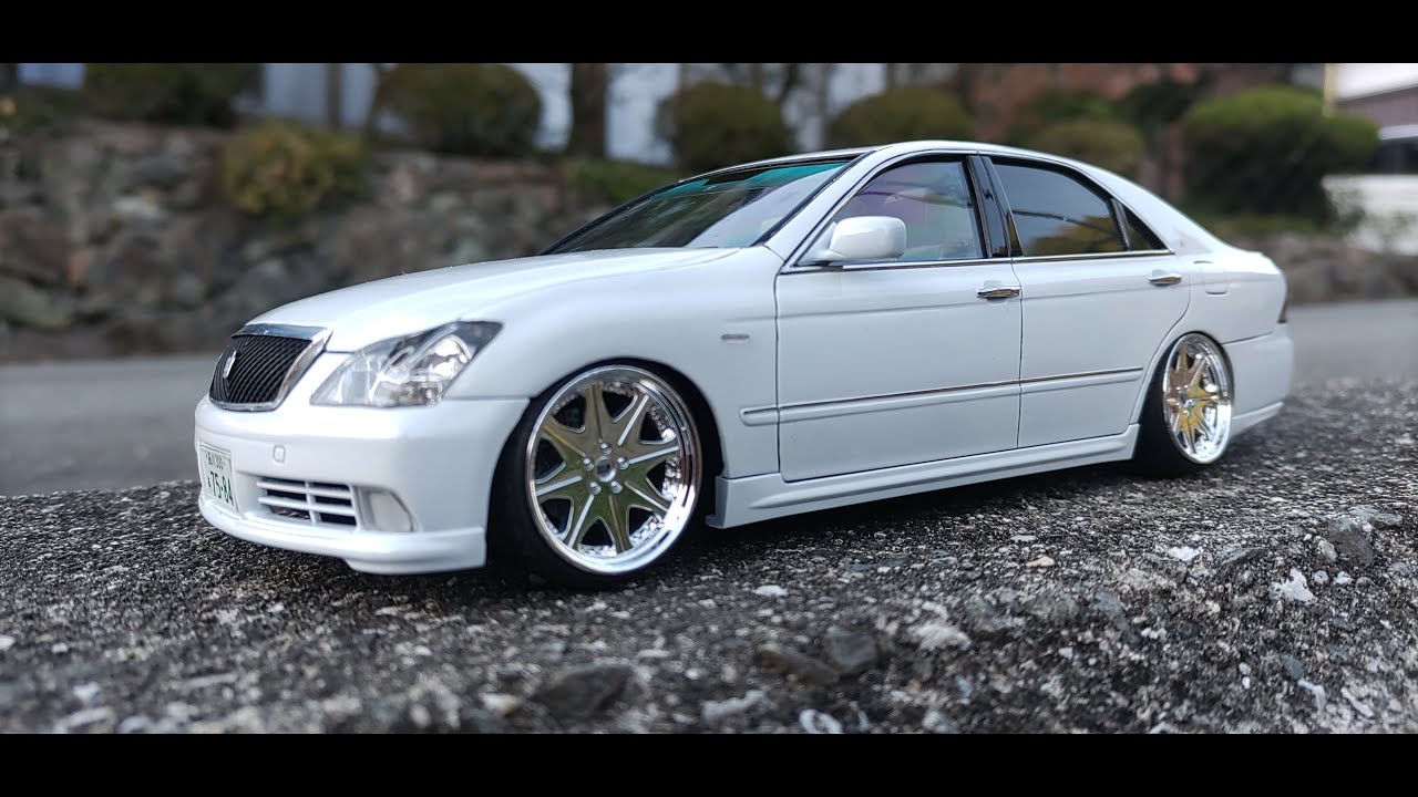 アオシマ プラモデル 1/24 トヨタ GRS182 クラウン ロイヤルサルーンG