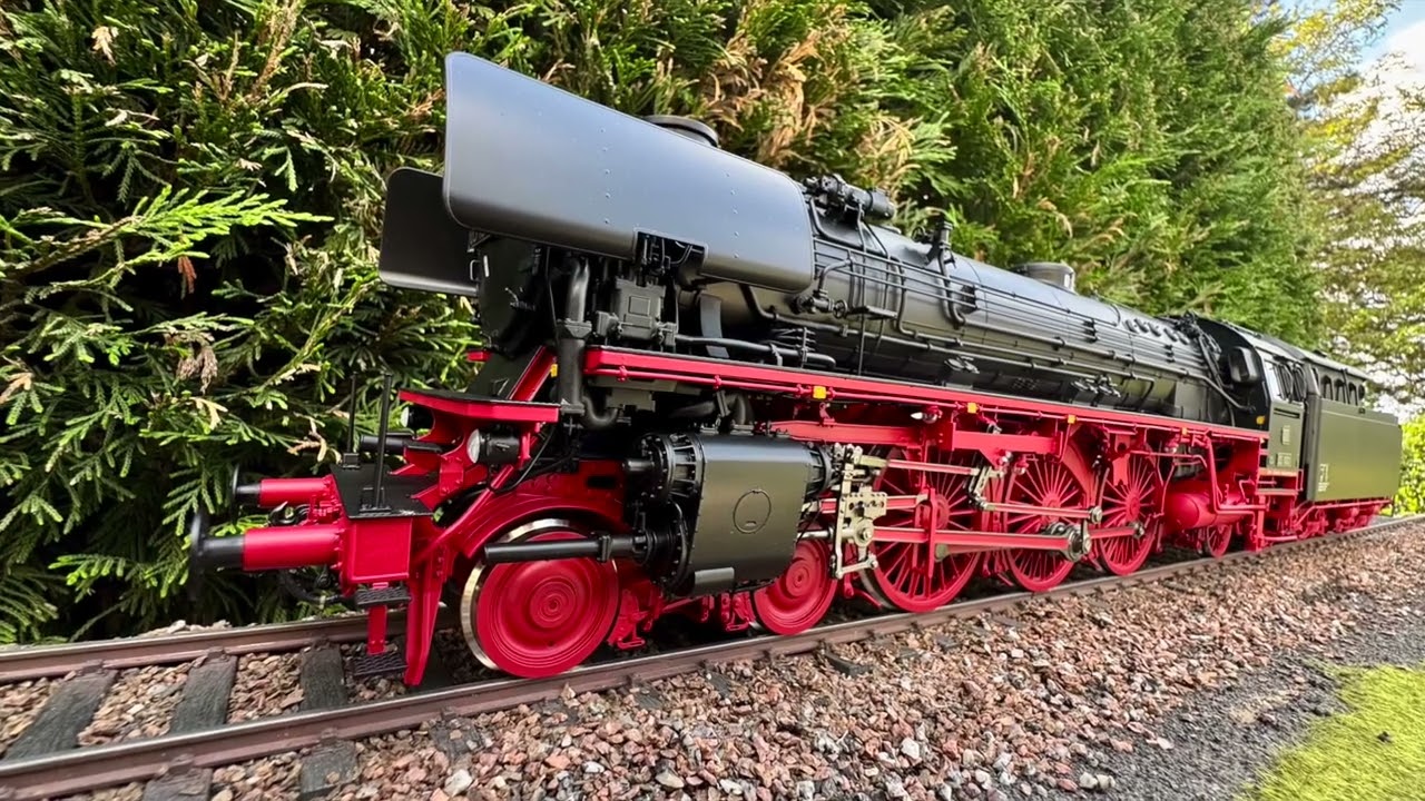 Gauge 1 Dia show May 2025: The Steam Locomotive 03 1001 of German