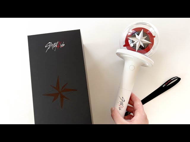 Unboxing: STRAY KIDS OFFICIAL LIGHT STICK VER.2 - YouTube