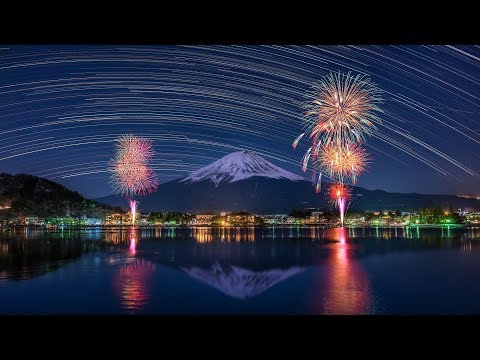 4K UHD ] 河口湖冬花火 + 富士山 + 星の軌跡 - Lake Kawaguchi Winter