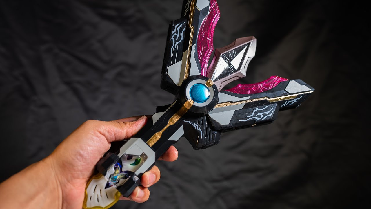 ウルトラマントリガー ブラックスパークレンスでトリガーダーク