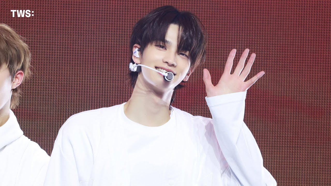 TWS (투어스) Debut Showcase 'Sparkling Blue' - BFF (신유 FOCUS