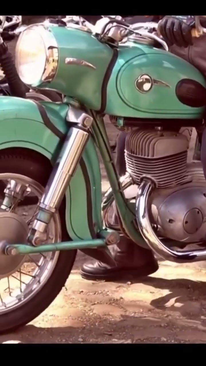 Riding the Iconic 1957 MZ ES 250 Doppelport - A GDR Classic