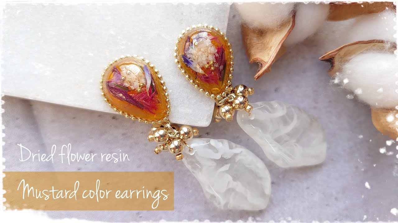 resin】マスタードカラーのドライフラワーレジンピアスイヤリング