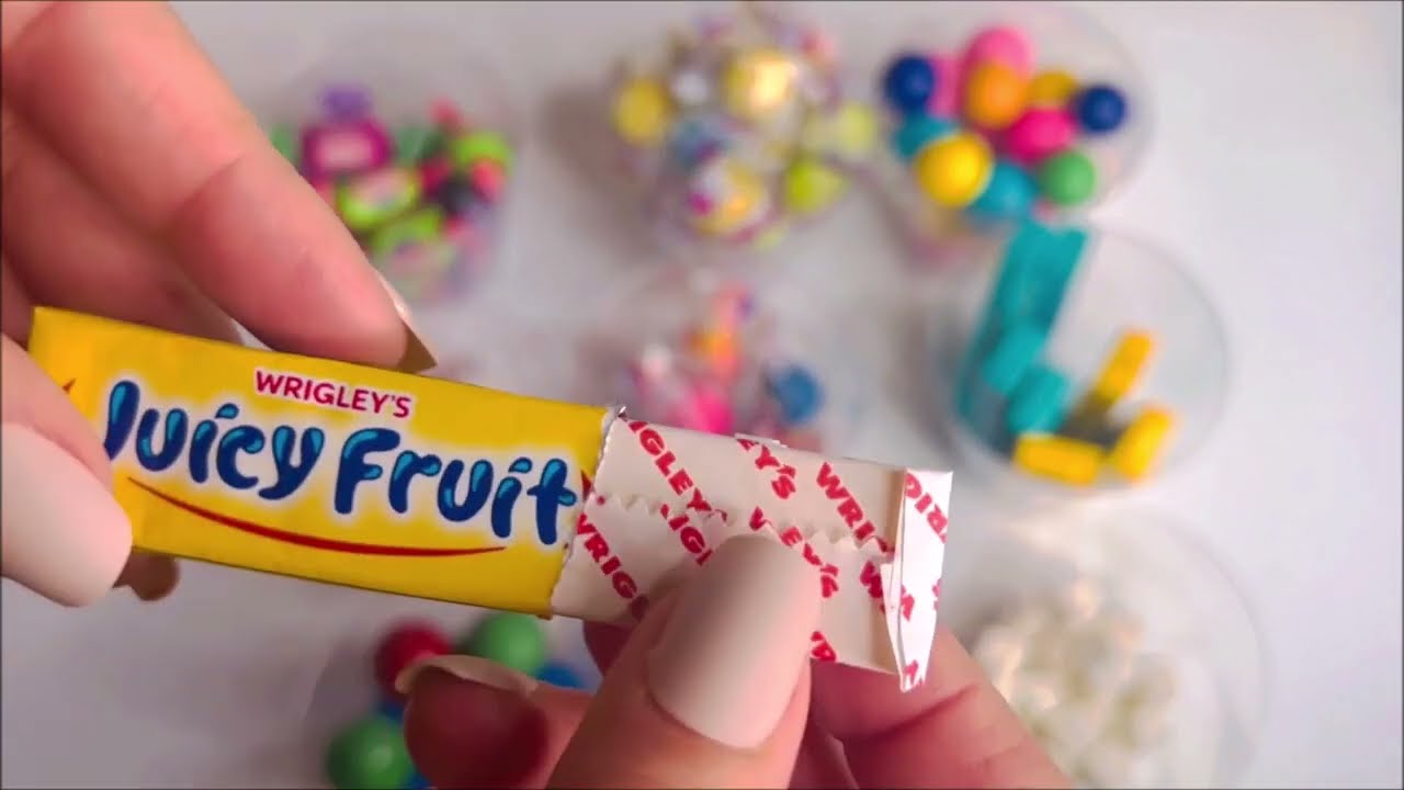 Opening Wrigley's Juicy Fruit Bubble Gum - YouTube