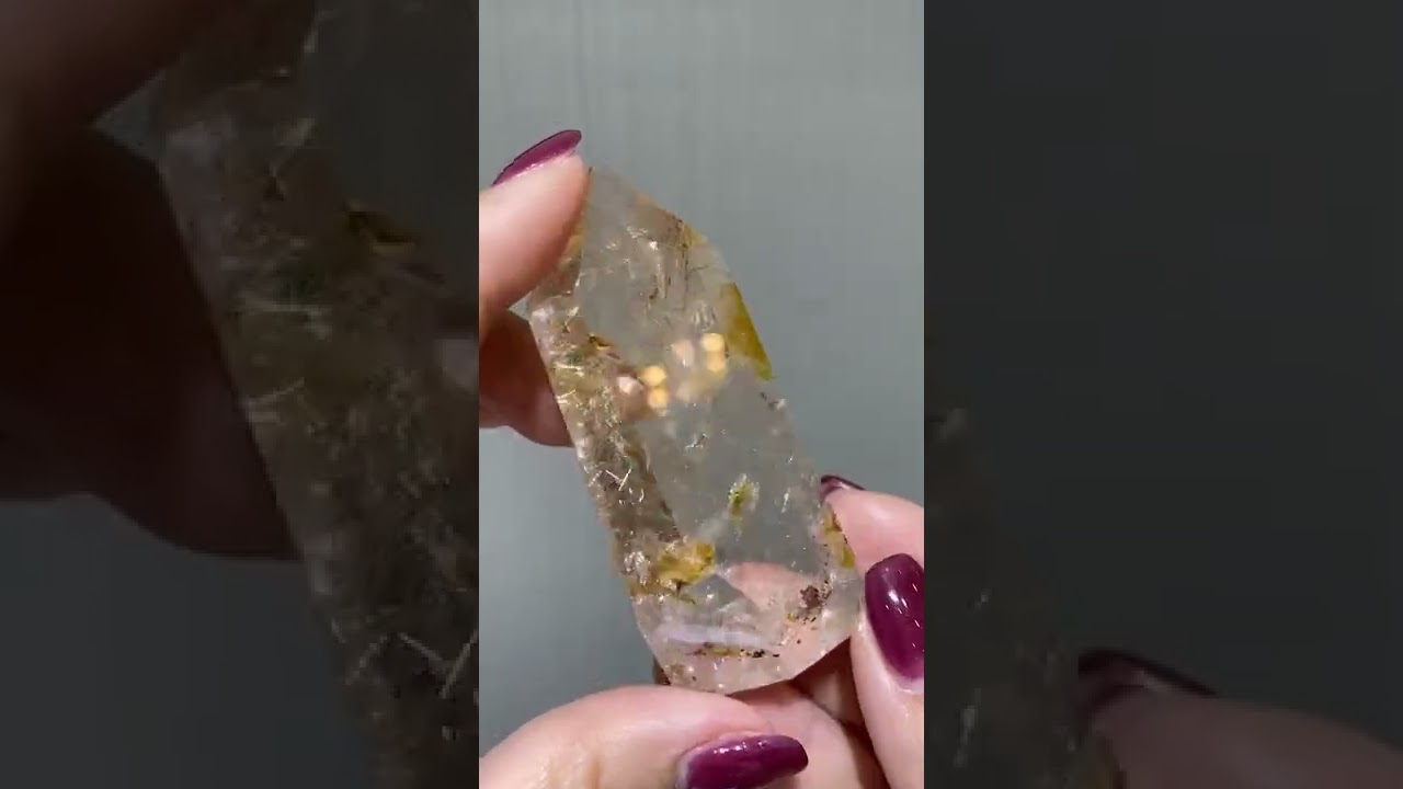 1点物(ライモナイト入り)ゴールドルチルクォーツ 原石029 / Thida