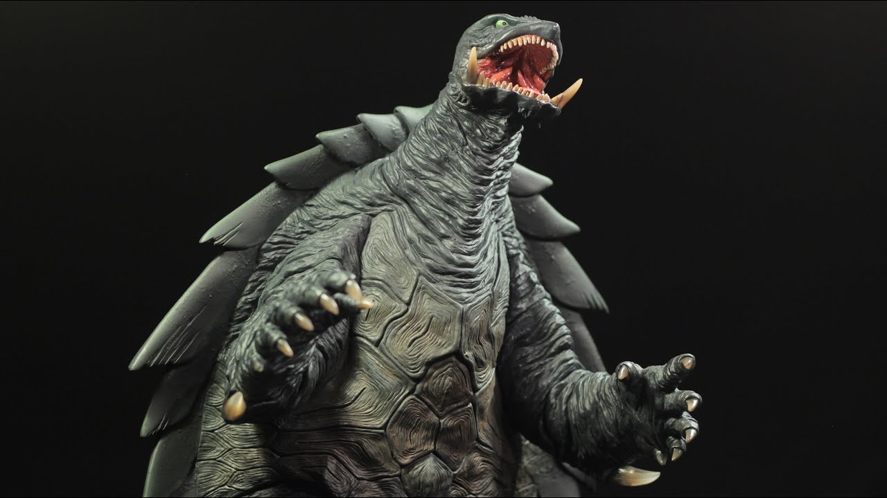 X-Plus Daiei 30cm Series Gamera 1999 (ガメラ3) Review - YouTube