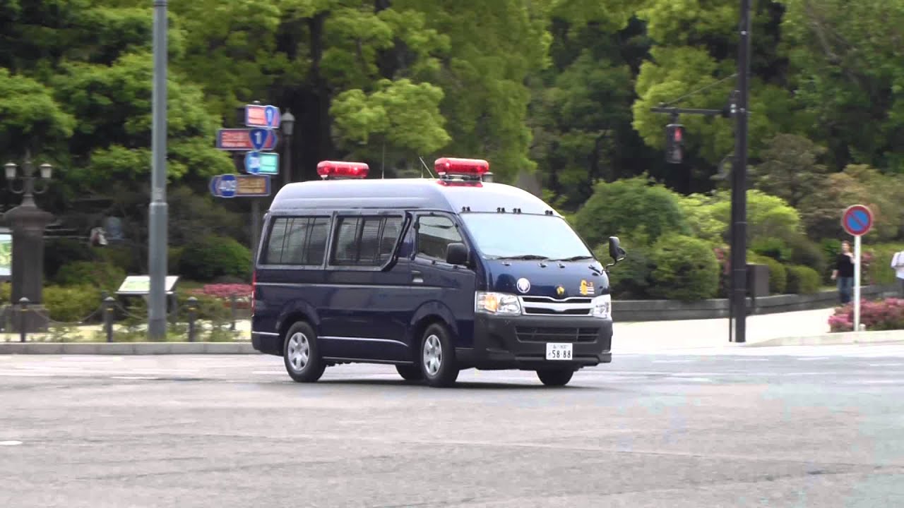 警視庁第六機動隊 ハイエース ゲリラ対策車 - YouTube