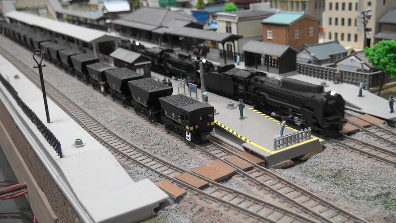 KATO D51三重連 奥羽本線貨物列車 - YouTube