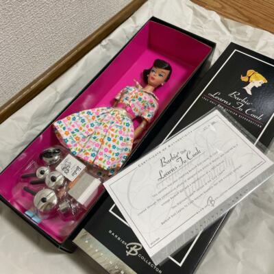Mattel Platinum Label 2006 Barbie Collector LEARNS TO COOK Barbie