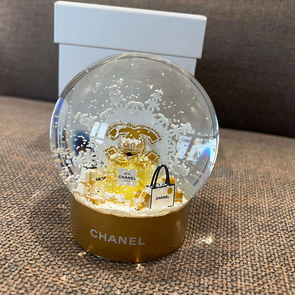 Chanel] Beauty 2024 VIP Gift Crystal Ball Snow Globe Brand New