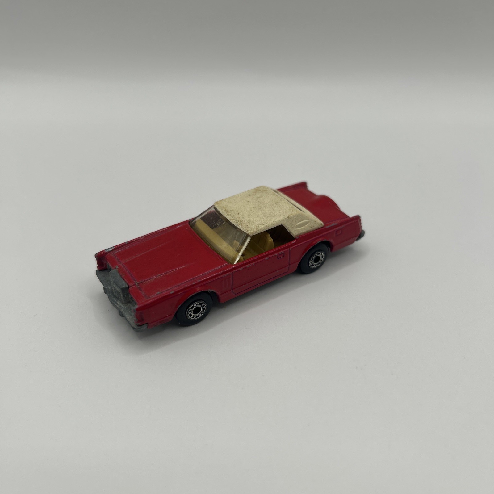 Matchbox 28f, Lincoln Continental - Free Price Guide & Review