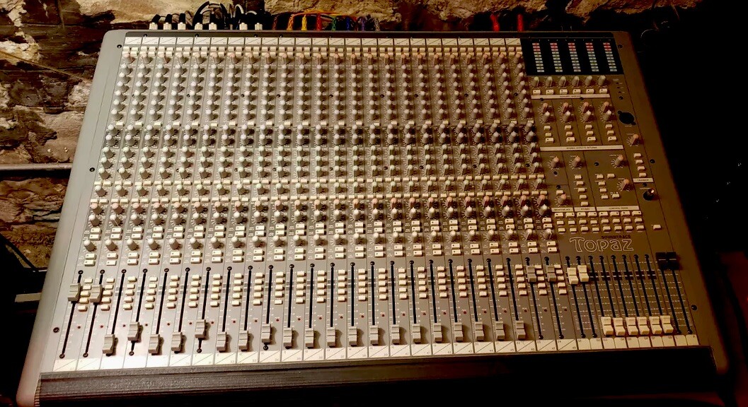 Soundtracs Topaz 48 channel Inline 8 bus Mixing Console (RARE