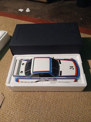 Minichamps BMW 3.5 CSL 24H Sebring 1975 1:18 Scale Model Car in