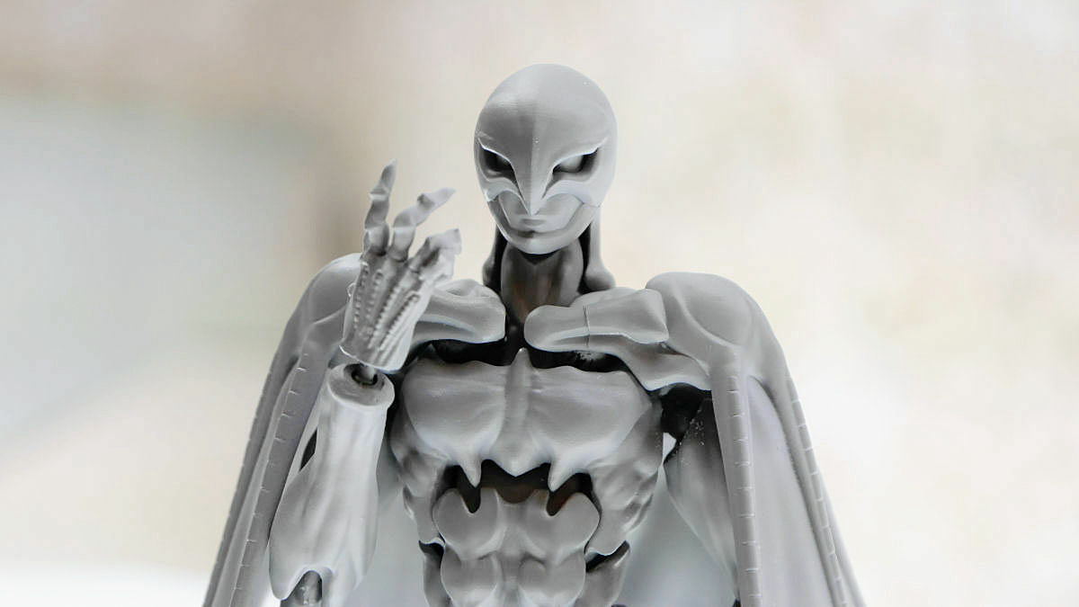 ベルセルクのグリフィスが「蝕」を終え「フェムト」となりfigma化