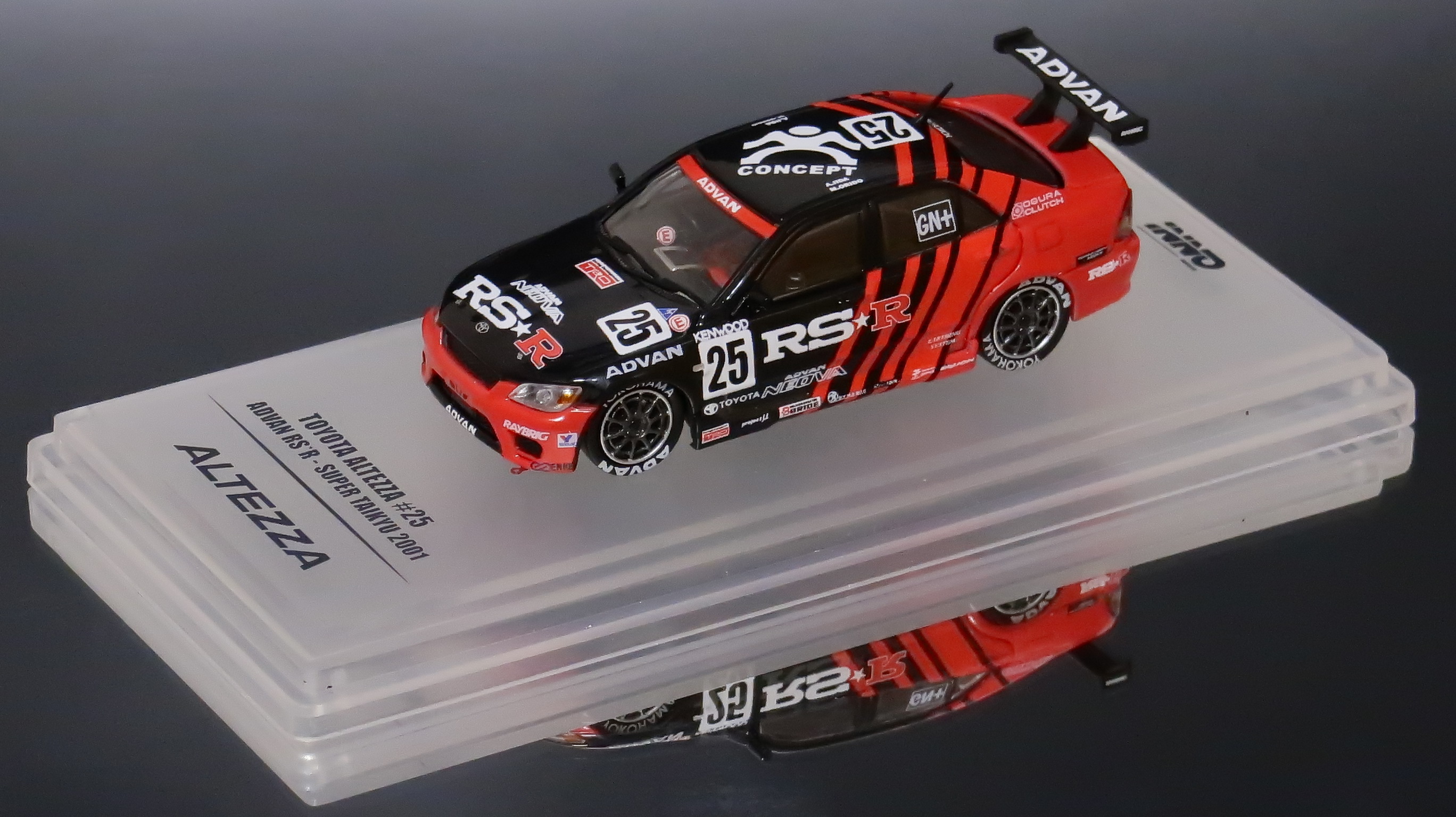 モデルインプレッション】 INNO Models 1/64 Toyota Altezza #25 ADVAN