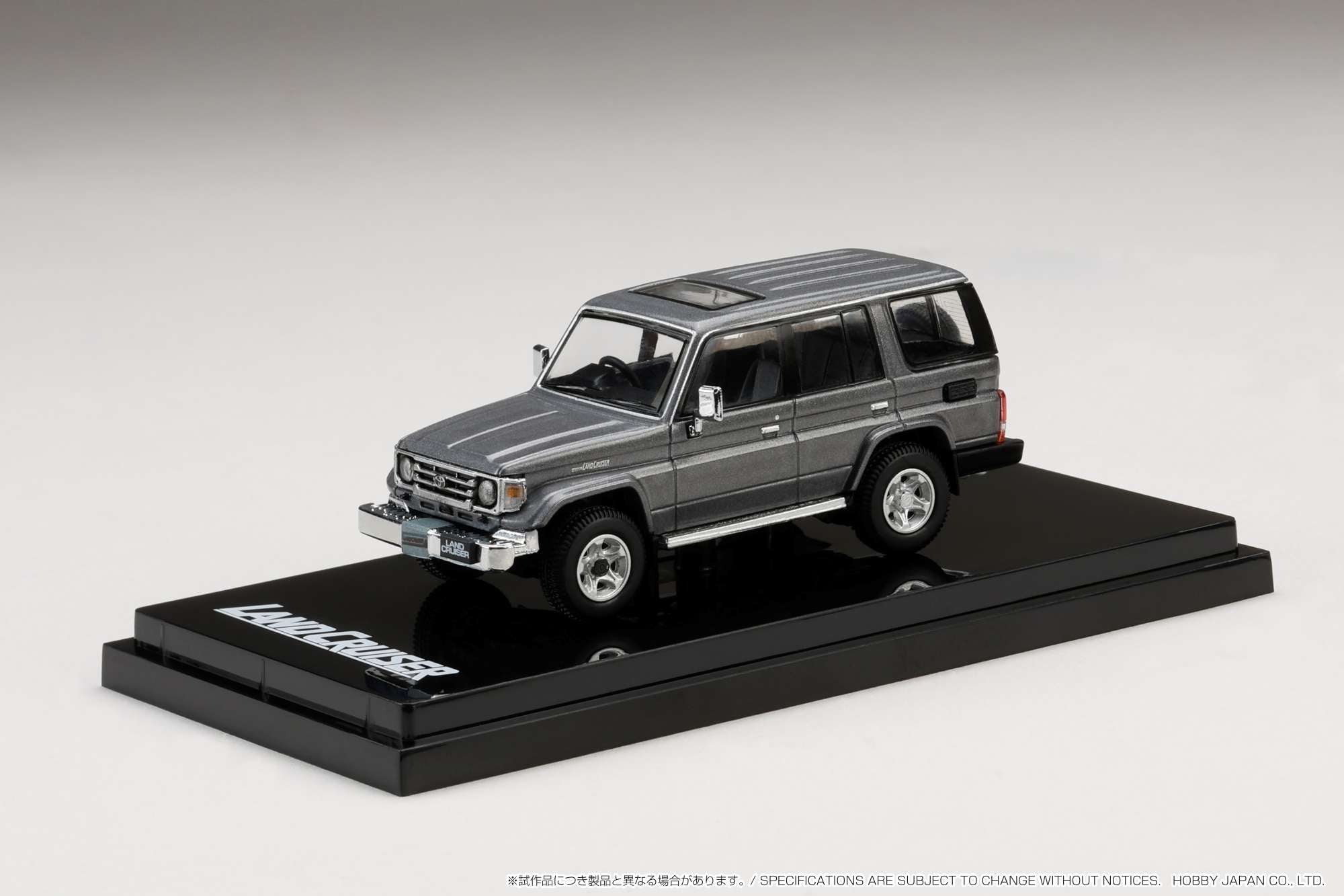Hobby Japan HJ642038BGM Toyota LANDCRUISER 70 ZX 4DOOR '2001 GRAY