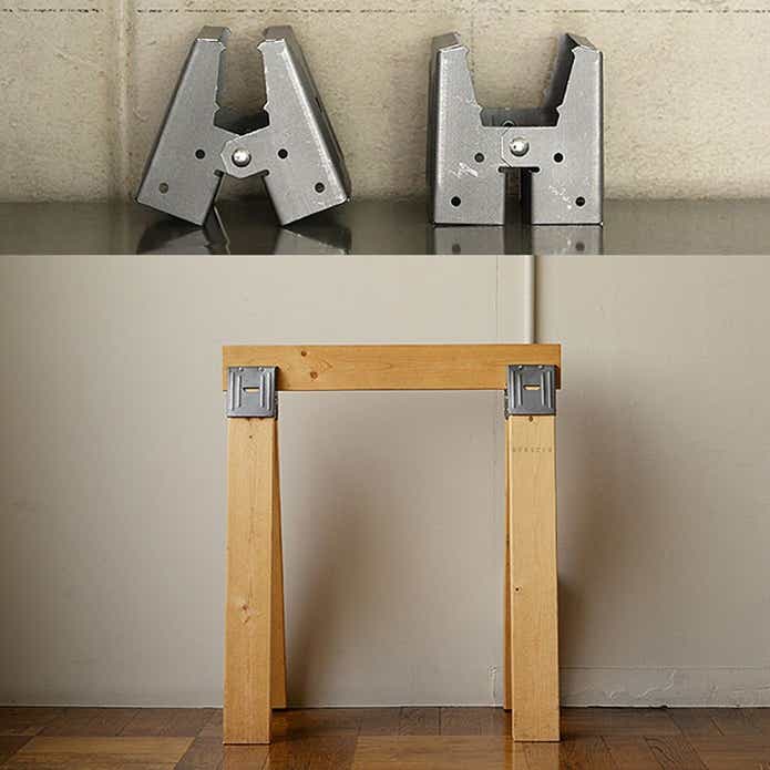 ソーホースブラケットでDIY！デスクの作り方と活用アイディア | 【CAMP