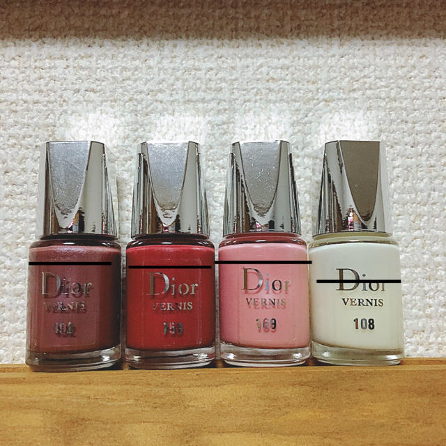 Dior - 専用です Dior ネイルカラー4本セットの通販 by booop shop