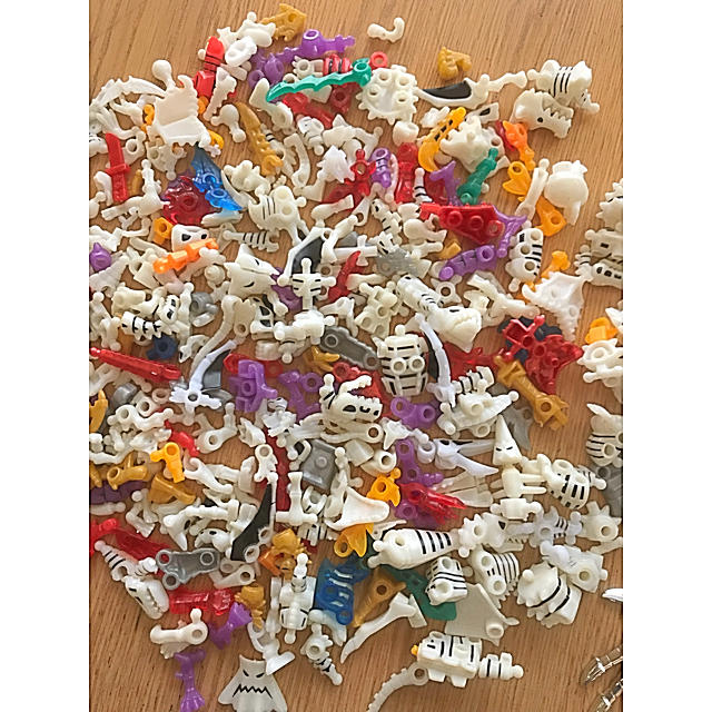 ほねほねザウルス ブロック パーツ 大量セットの通販 by mm｜ラクマ
