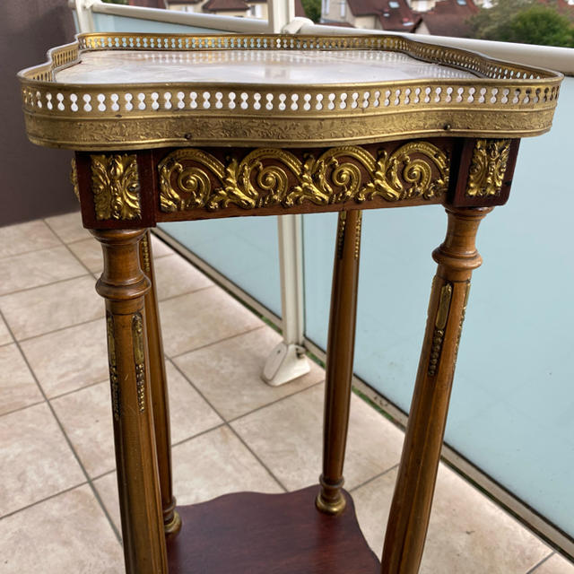 ルイ16世スタイル サイドテーブル アンティークの通販 by SORA｜ラクマ