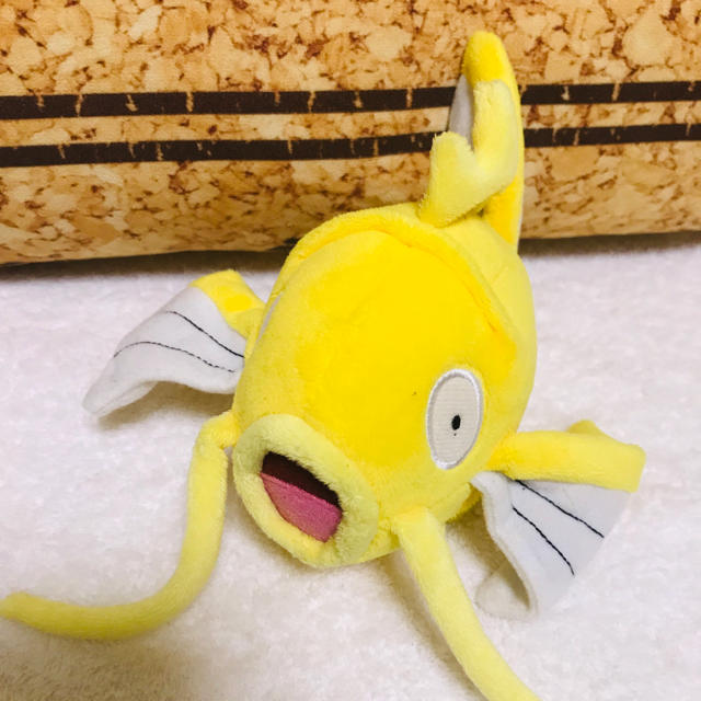 ポケモン 金のコイキング ぬいぐるみ ポケモンセンター商品の通販 by