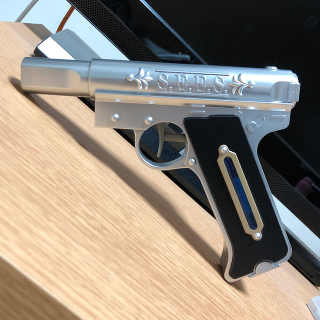 ペルソナ3 召喚器型水鉄砲の通販 by まみ's shop｜ラクマ