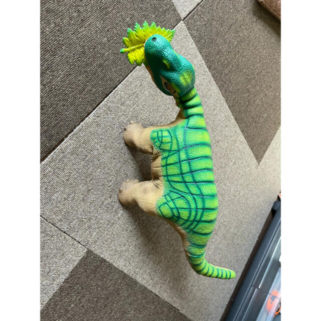 UGOBE 恐竜 ロボット PLEO プレオ 人工知能ペットの通販 by .｜ラクマ
