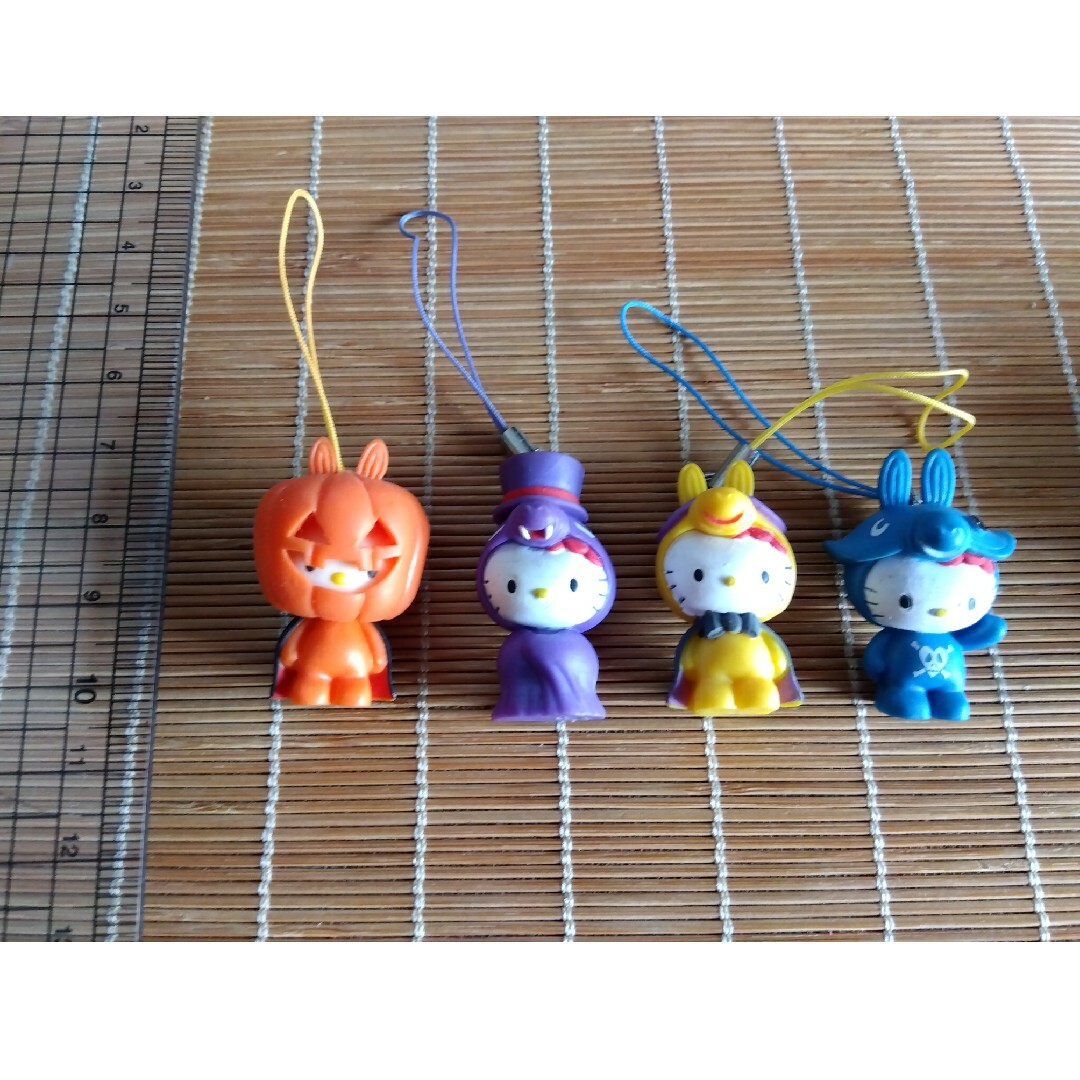 激レア！ドラッグストアモリ、ハローキティコラボストラップ 販売終了