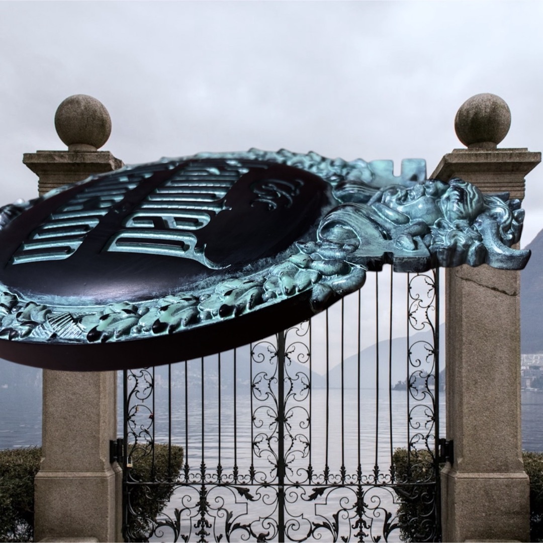 Disney - ホーンテッドマンション エンブレム 壁掛け 門 看板 日本未