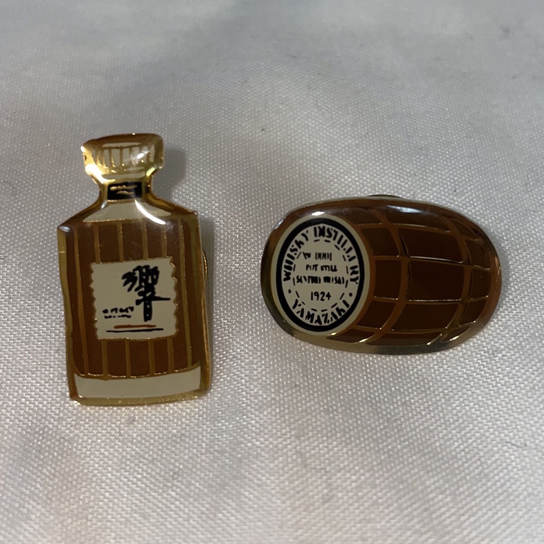 サントリー - サントリーウイスキーピンバッジ 2種セットの通販 by